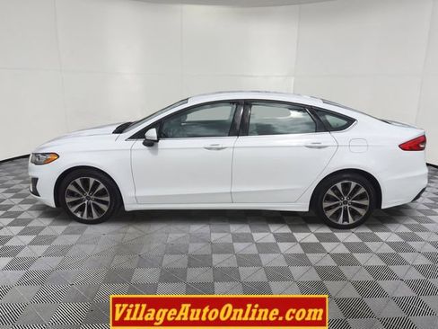 Used 2020 Ford Fusion SE image 37