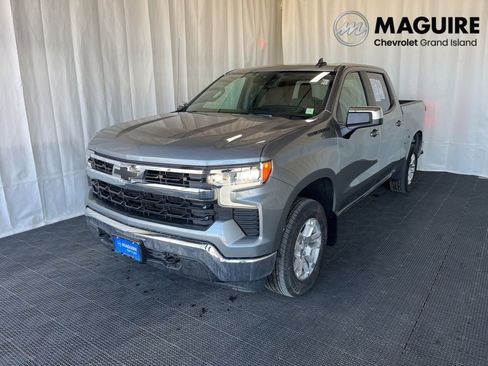 Used 2023 Chevrolet Silverado 1500 LT AWD/4WD image 1