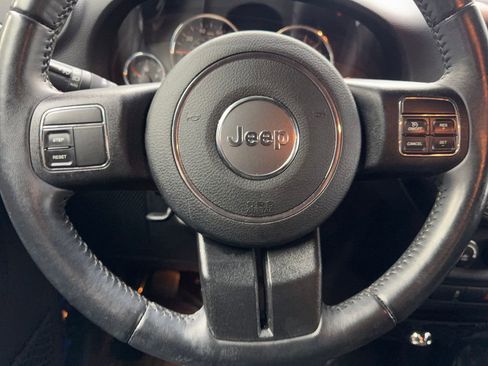 Used 2016 Jeep Wrangler Unlimited Sahara w/ Max Tow Package AWD/4WD image 54