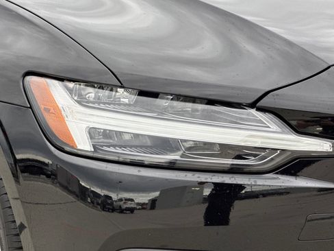 Used 2020 Volvo S60 T5 Momentum w/ Protection Package image 9