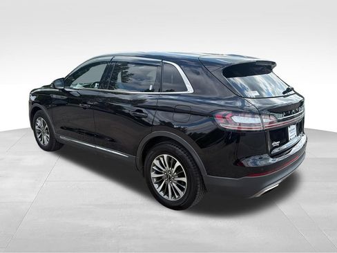 Used 2019 Lincoln Nautilus Select AWD/4WD image 3