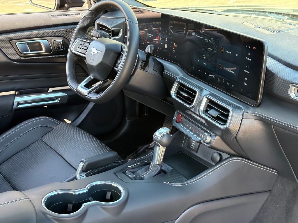 Used 2026 Ford Mustang GT Premium w/ GT Performance Package RWD image 7