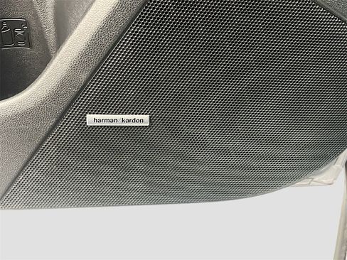 Used 2024 Subaru Crosstrek 2.5i Wilderness image 18