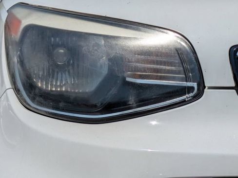 Used 2018 Kia Soul + FWD image 10