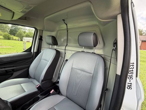 Used 2016 Ford Transit Connect XL FWD image 8