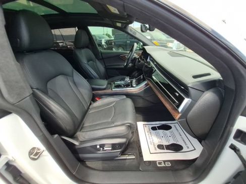 Used 2023 Audi Q8 Prestige w/ Prestige Package AWD/4WD image 20