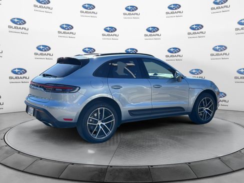 Used 2025 Porsche Macan AWD/4WD image 5
