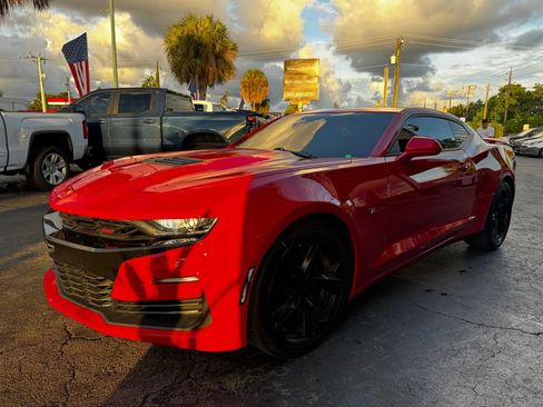 Used 2019 Chevrolet Camaro SS image 6