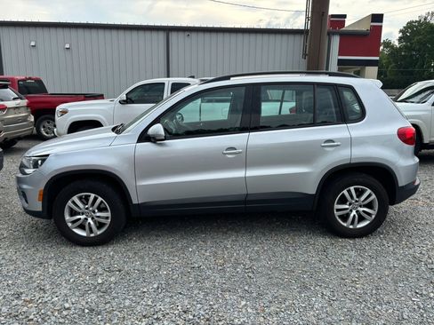 Used 2017 Volkswagen Tiguan S FWD image 4