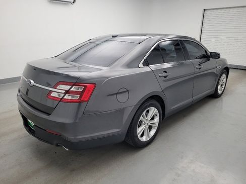 Used 2018 Ford Taurus SE FWD image 10