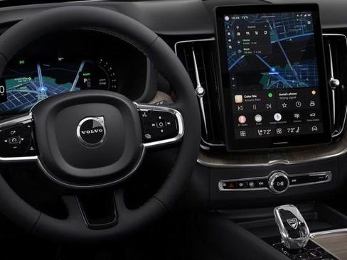 New 2026 Volvo XC60 B5 Plus w/ Protection Package Premier image 13