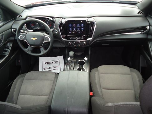 Used 2023 Chevrolet Traverse LT AWD/4WD image 10
