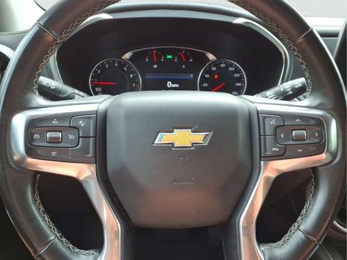 Used 2024 Chevrolet Blazer LT w/ LPO, Black Grille Bar Package FWD image 10