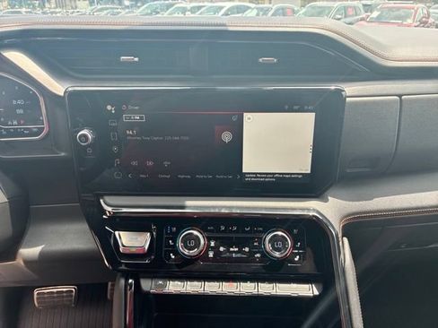 Used 2022 GMC Sierra 1500 AT4 w/ AT4 Premium Package AWD/4WD image 24