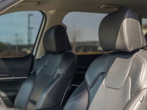 Used 2023 Kia Telluride S image 21