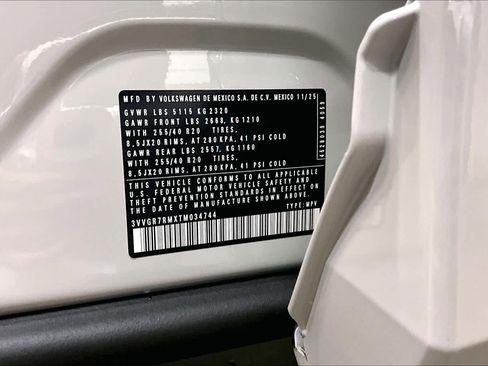 New 2026 Volkswagen Tiguan SE R-Line image 36