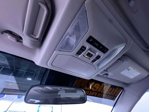 Used 2020 Toyota RAV4 XLE Premium image 24