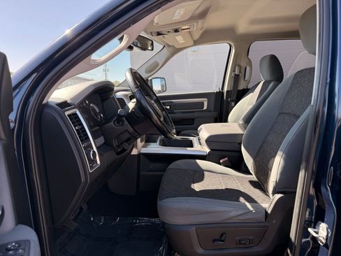 Used 2020 RAM 1500 Classic SLT w/ Luxury Group image 12