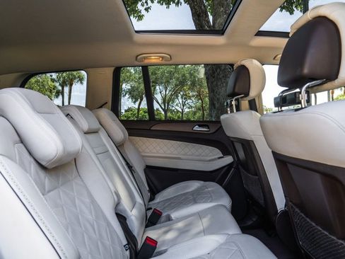 Used 2019 Mercedes-Benz GLS 450 4MATIC w/ Grand Edition Package image 25