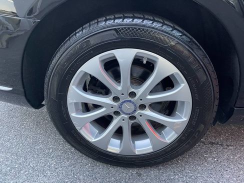 Used 2017 Mercedes-Benz E 300 4MATIC image 14