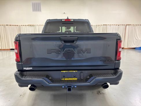 New 2026 RAM 1500 Express AWD/4WD image 7
