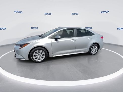 Used 2023 Toyota Corolla LE image 4