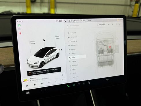 Used 2020 Tesla Model 3 Standard Range Plus image 33