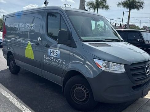 Used 2024 Mercedes-Benz Sprinter 2500 image 2