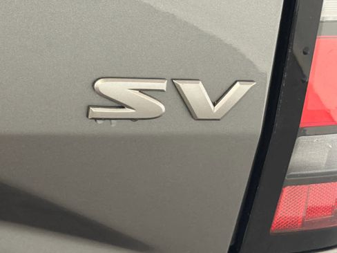 Used 2023 Nissan Frontier SV RWD image 7