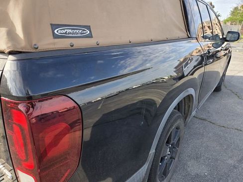 Used 2017 Honda Ridgeline Black Edition image 9