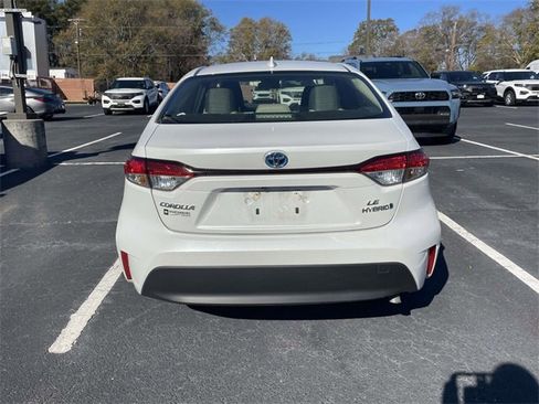 Used 2024 Toyota Corolla LE image 8