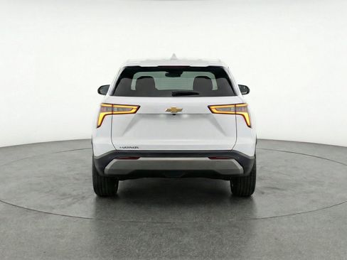 Used 2025 Chevrolet Equinox LT FWD image 7