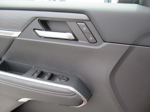 New 2026 GMC Acadia Elevation FWD image 22