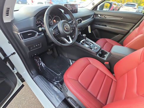 New 2025 MAZDA CX-5 Carbon Edition AWD/4WD image 17
