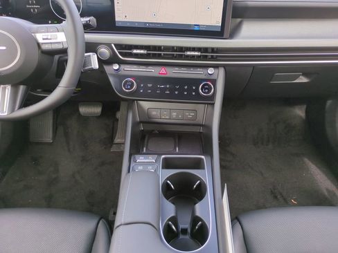 New 2025 Hyundai Sonata Limited image 18
