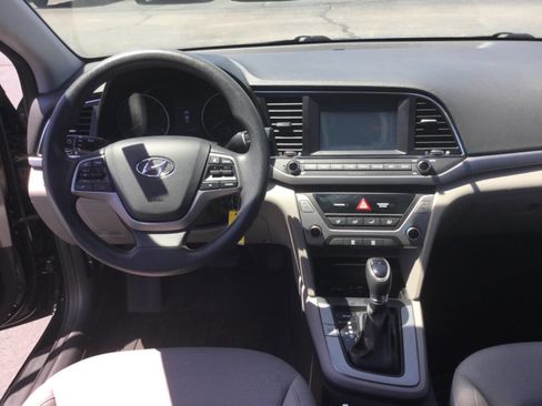 Used 2018 Hyundai Elantra SEL FWD image 5