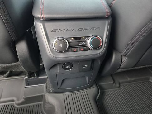 New 2026 Ford Explorer ST-Line w/ ST-Line Street Pack AWD/4WD image 18