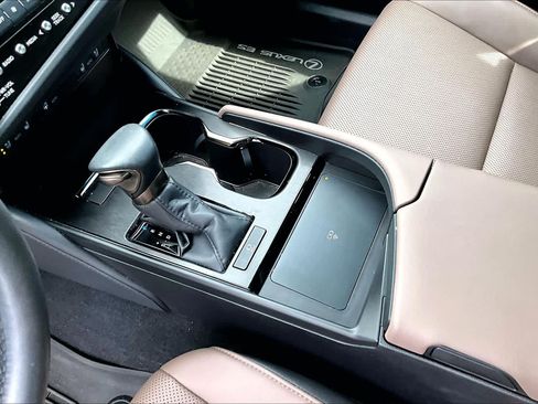 Used 2023 Lexus ES 350 w/ Premium Package FWD image 17