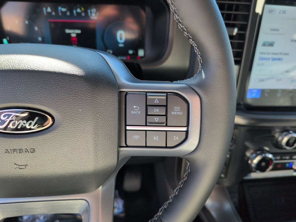 Used 2025 Ford F150 Lariat w/ Equipment Group 502A High AWD/4WD image 37