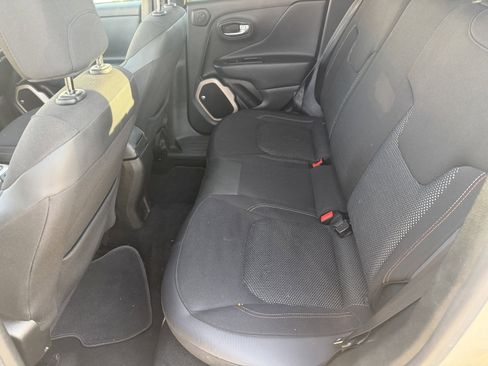 Used 2016 Jeep Renegade 75th Anniversary image 17