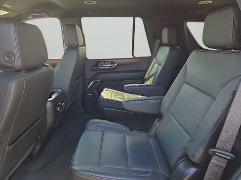Used 2025 GMC Yukon Denali AWD/4WD image 12