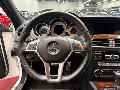 Used 2014 Mercedes-Benz C 300 4MATIC Sedan image 39