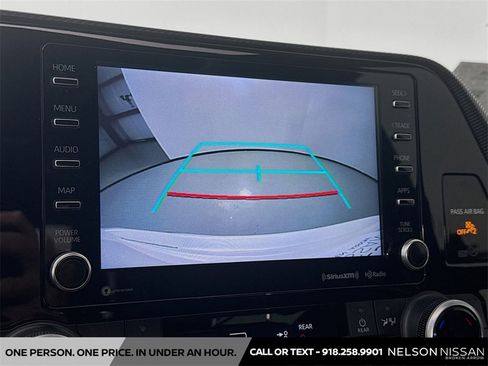 Used 2021 Toyota Highlander XSE image 13