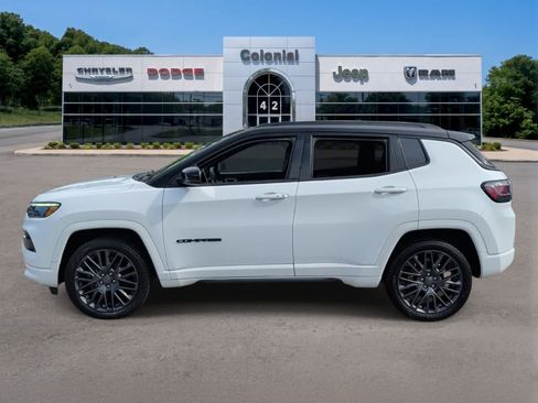 Used 2022 Jeep Compass High Altitude AWD/4WD image 3