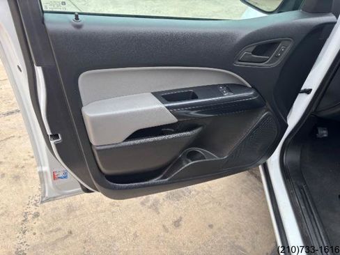 Used 2022 Chevrolet Colorado W/T image 15