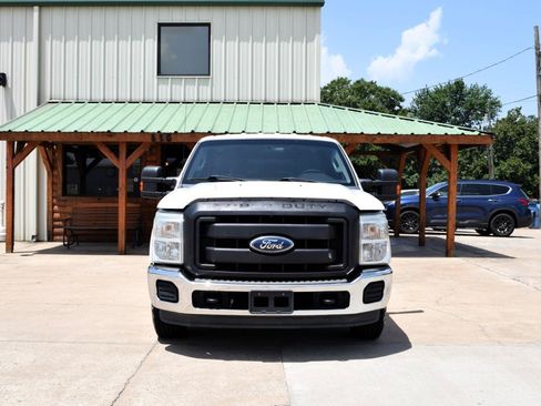 Used 2011 Ford F250 XL w/ PWR Equipment Group RWD image 3