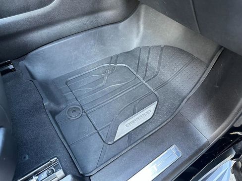 Used 2021 Chevrolet Tahoe LT w/ LT Signature Package image 36