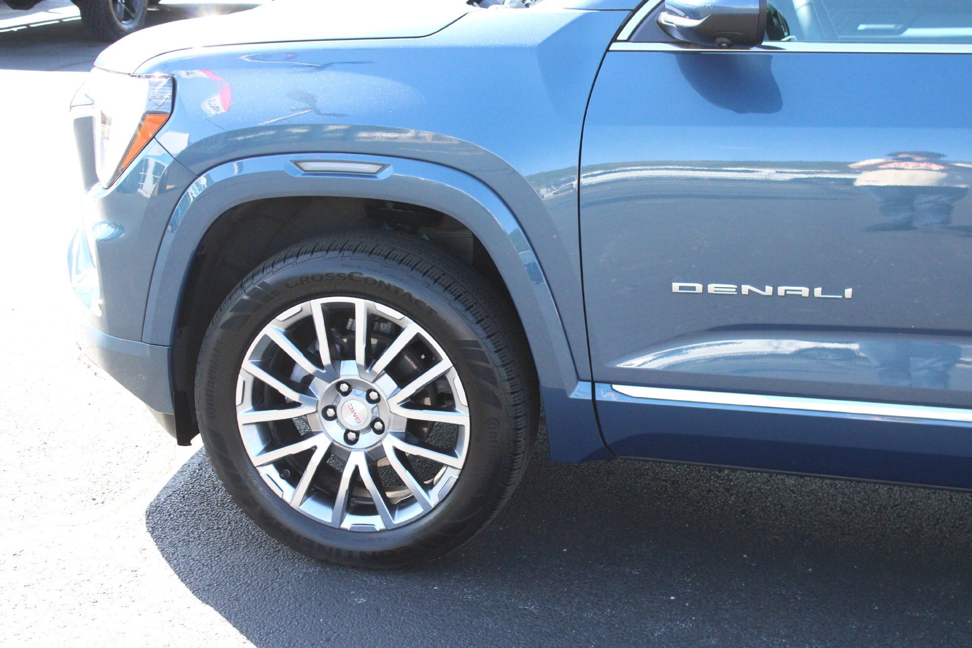 Used 2026 GMC Terrain Denali w/ LPO, Floor Liner Package AWD/4WD image 10