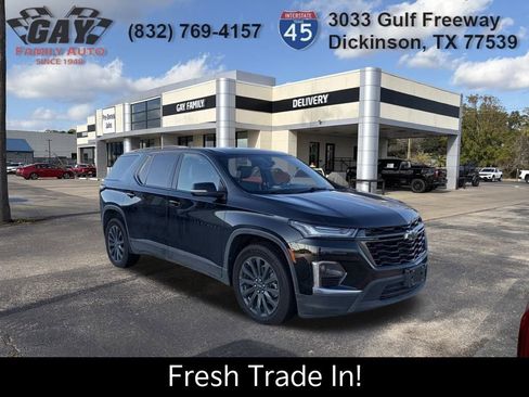 Used 2023 Chevrolet Traverse RS image 1