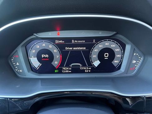 Certified 2025 Audi Q3 2.0T Premium w/ Convenience Package image 13